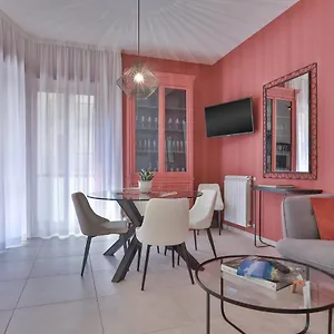 https://liberta-central-suites.sicilyhotelsitaly.net